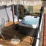Evagelia's Deluxe Villa-jacuzzi In Center *
