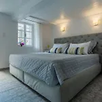 Evagelia's Deluxe Villa-jacuzzi In Center Вилла Скопелос