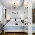 Вилла Evagelia's Deluxe Villa-jacuzzi In Center *