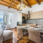 Evagelia's Deluxe Villa-jacuzzi In Center * Скопелос