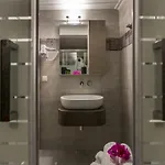 Evagelia's Deluxe Villa-jacuzzi In Center Вилла