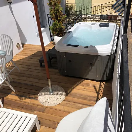 Evagelia's Deluxe Villa-roof Jacuzzi Villa Skopelos Town