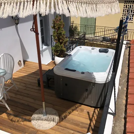 Evagelia's Deluxe Villa-roof Jacuzzi *