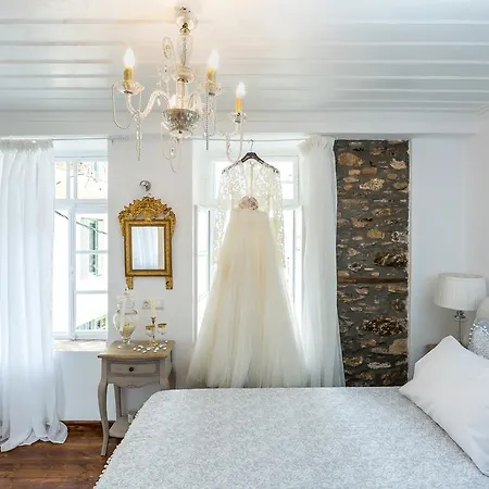 Evagelia's Deluxe Villa-roof Jacuzzi *