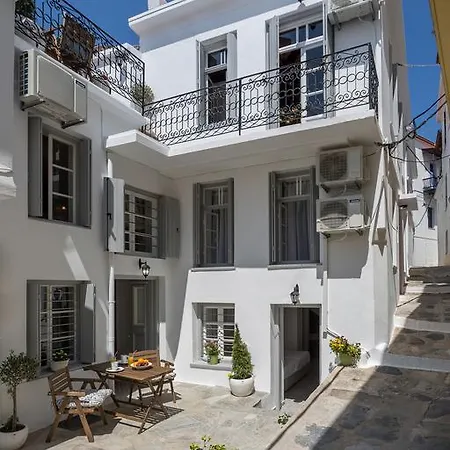 Villa Evagelia's Deluxe Villa-roof Jacuzzi Skopelos Town