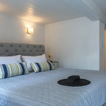 Villa Evagelia's Deluxe Villa-roof Jacuzzi