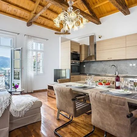 Evagelia's Deluxe Villa-jacuzzi In Center * 斯科派洛斯