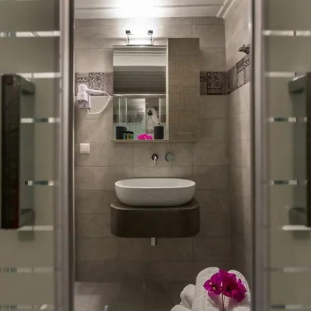 Evagelia's Deluxe Villa-jacuzzi In Center 别墅