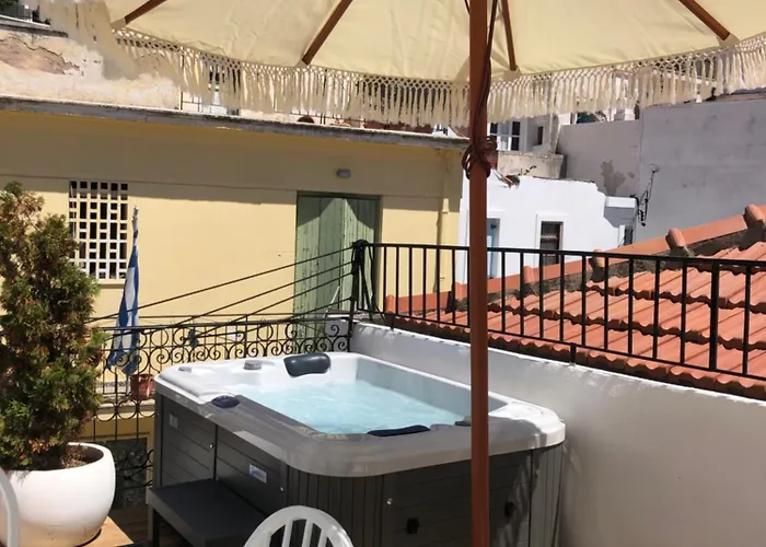 别墅 Evagelia's Deluxe Villa-roof Jacuzzi