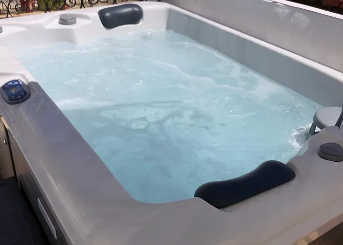 别墅 Evagelia's Deluxe Villa-roof Jacuzzi *