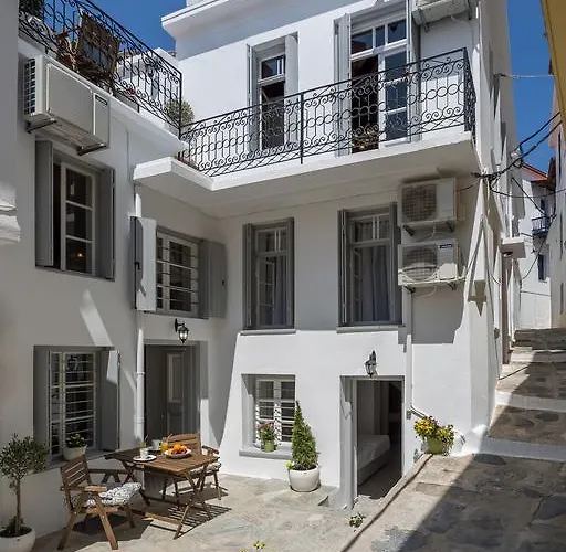 Вилла Evagelia's Deluxe Villa-roof Jacuzzi Скопелос