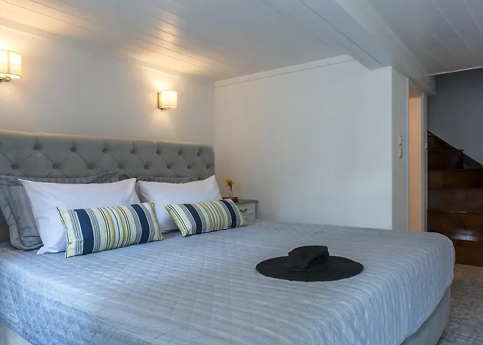 别墅 Evagelia's Deluxe Villa-roof Jacuzzi