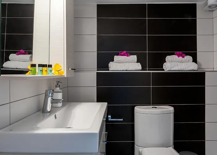 别墅 Evagelia's Deluxe Villa-roof Jacuzzi