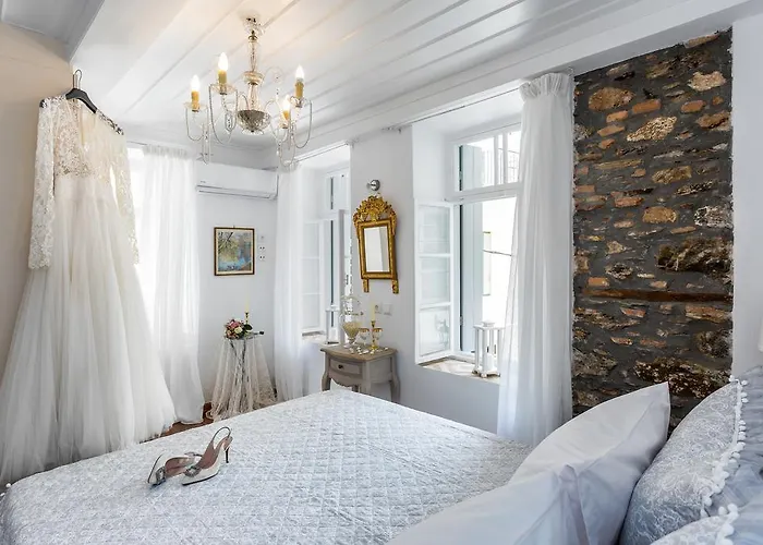 Evagelia's Deluxe Villa-roof Jacuzzi * 斯科派洛斯